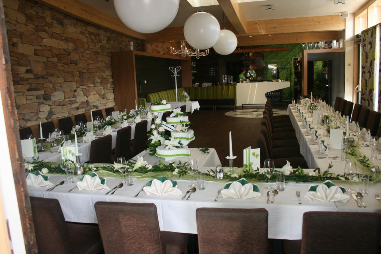 Restaurant Gaestehaus Seiger Sankt Lorenzen bei Knittelfeld Екстер'єр фото